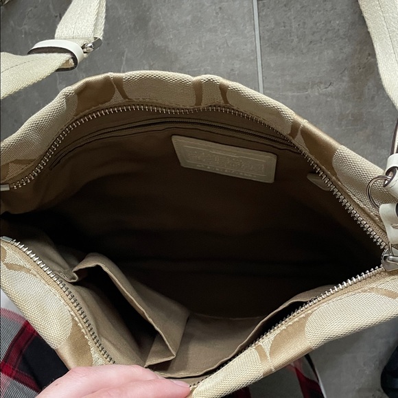 4 piece Bundle Of Authentic Coach Bags and 2 other brand high quality purses - Picture 9 of 16